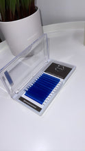 Load image into Gallery viewer, Beauty by Kaylina Rei Eyelash Extension Color Mix Tray .07 U Curl -Blue
